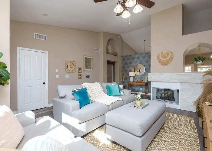 Boho 4br Retreat Heated Pool Tiki Bar Holiday home Gilbert