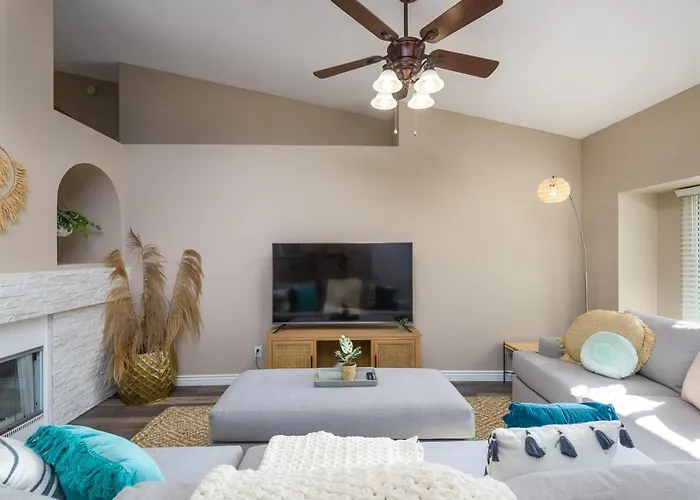 Boho 4br Retreat Heated Pool Tiki Bar Holiday home Gilbert