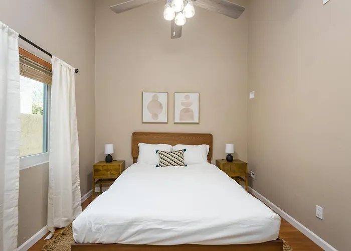 Holiday home Boho 4br Retreat Heated Pool Tiki Bar Gilbert