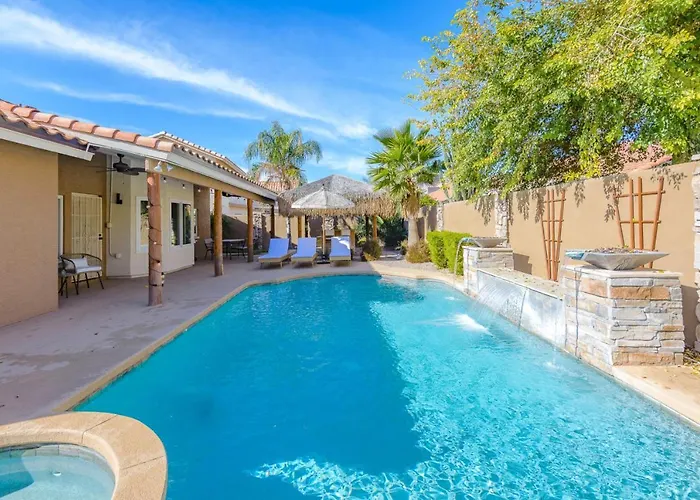 Boho 4br Retreat Heated Pool Tiki Bar Gilbert