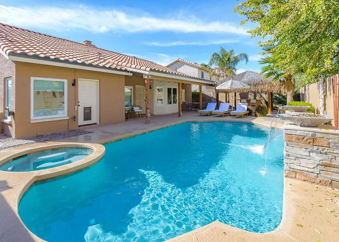 Boho 4br Retreat Heated Pool Tiki Bar Gilbert